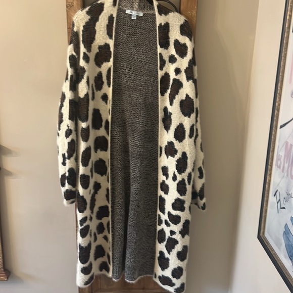 SHE + SKY LEOPARD PRINT CARDIGAN - Picture 14 of 15